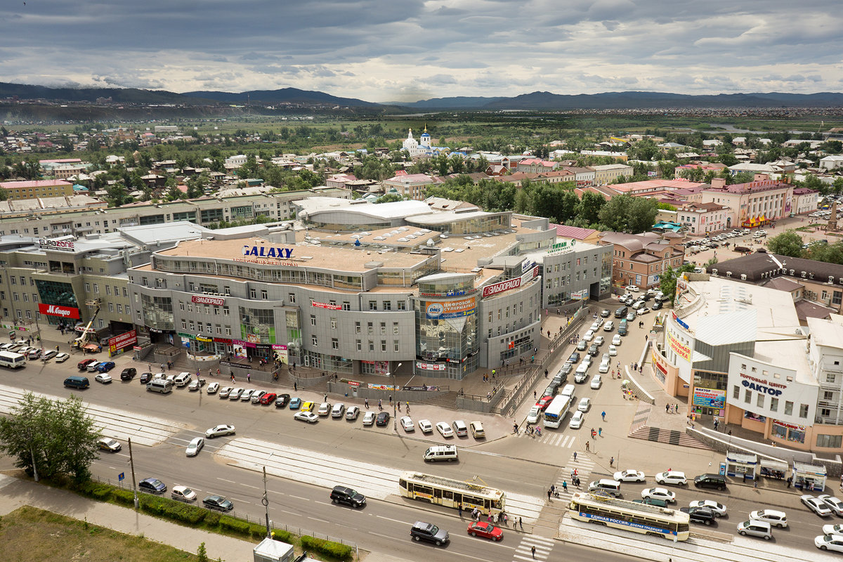 Магазины города улан удэ. Центр Улан Удэ. Улан-Удэ центр города. Столица Бурятии Улан-Удэ. ТЦ Сибирь Улан-Удэ.